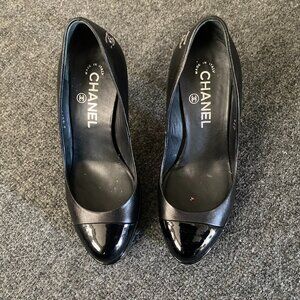 Chanel 11A Leather Cap Toe Pumps (sz 36)